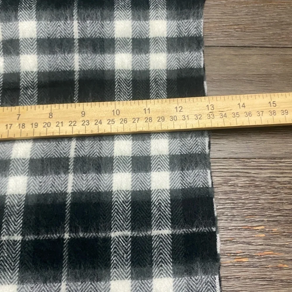 Lot of 2 scarves scarf black/white plaid white  fringe ends papillon/old navy